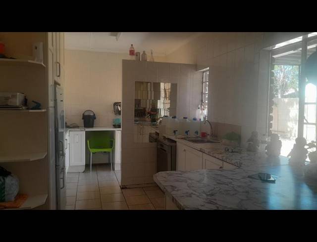 4 BEDROOM HOUSE FOR SALE IN WELGELEGEN